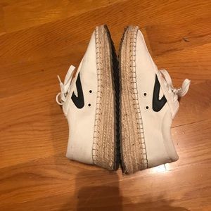Tretron gorgeous rare white sneakers handmade barely worn